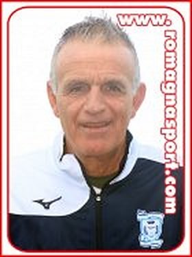 Sarsina. Giovanni Fontana, allenatore della Sarsinate, alla Bagnese dal 2010/11 al 2012/13: fra gli allenatori della sua squadra di tutti i tempi ha messo Visotti.